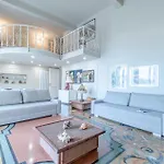 1 Bedroom In * Recco
