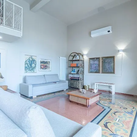 1 Bedroom In *